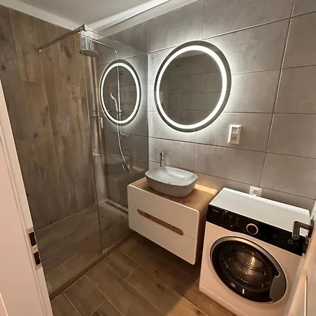 Cyprianus Apatment Apartment *